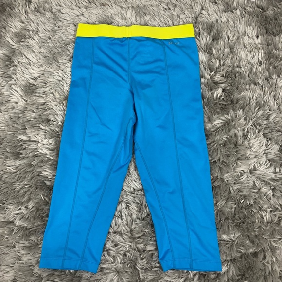 Nike Pro Capris - Picture 8 of 8